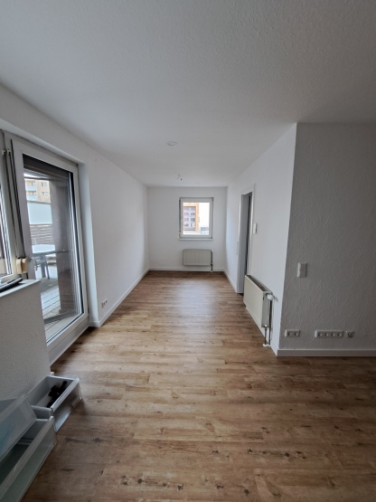 moderne 2-Zimmer-Wohnung mit großem Balkon