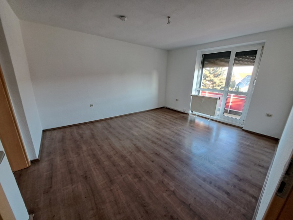 Schöne 2-Zimmer-Wohnung mit Balkon im 2.OG