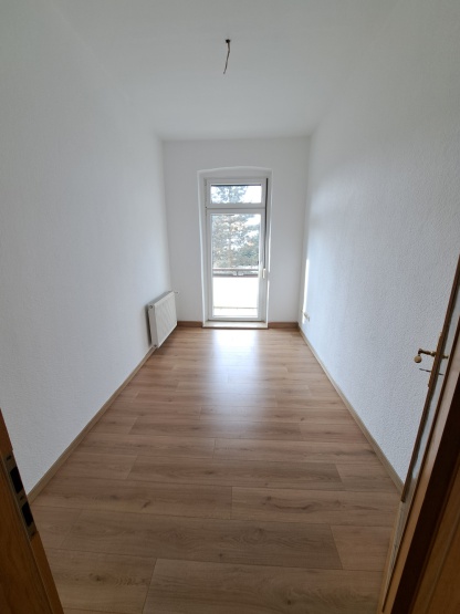 5-Zimmer-Wohnung mit Balkon und EBK