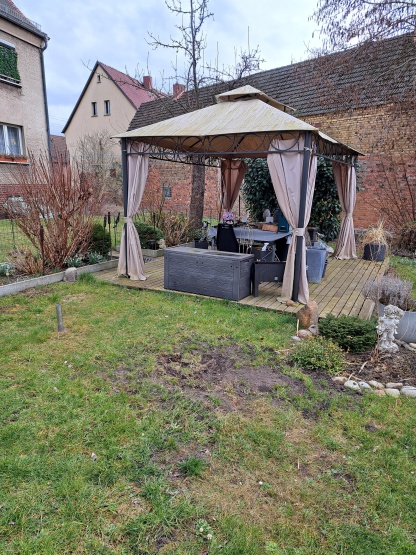3-Zimmer-Wohnung mit EBK und Garage