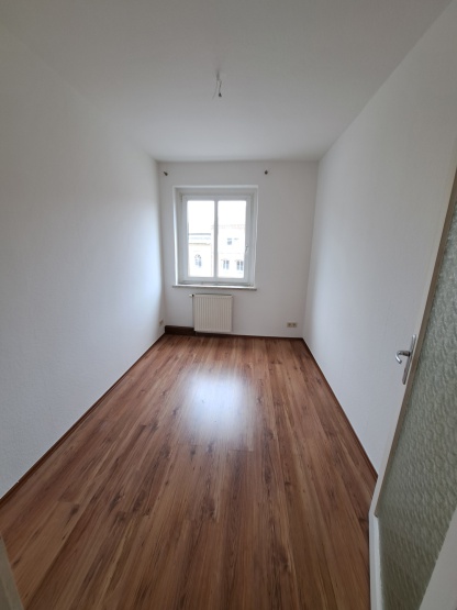 3-Zimmer-Wohnung mit EBK und Garage