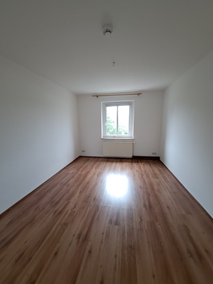 3-Zimmer-Wohnung mit EBK und Garage