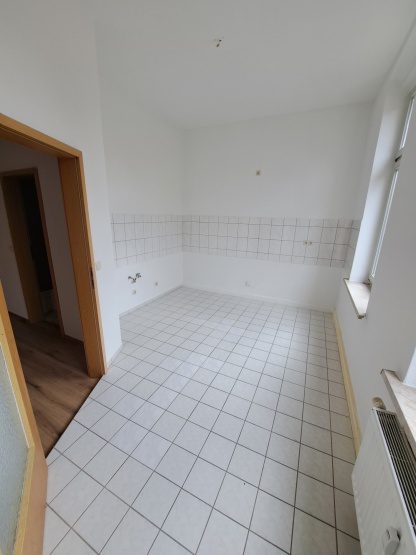 große 1-Zimmer-Wohnung im 1.OG