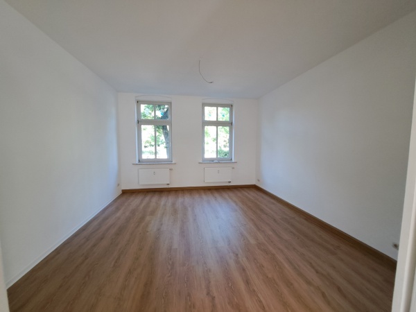 Grundrenovierte 2-Zimmer-Wohnung im EG