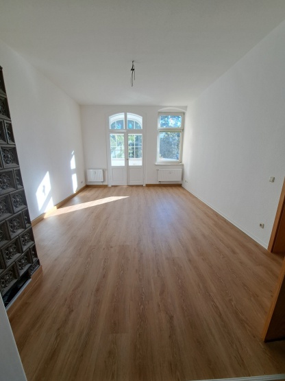 Grundrenovierte 2-Zimmer-Wohnung im EG