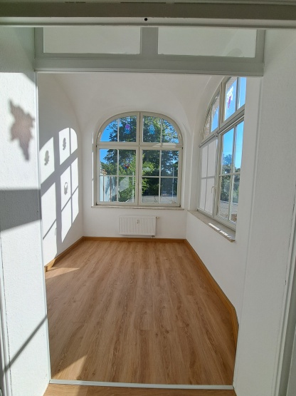 Grundrenovierte 2-Zimmer-Wohnung im EG