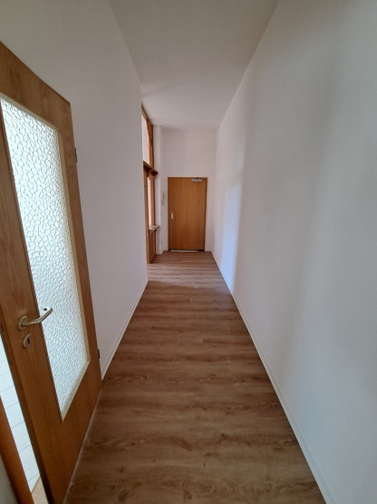Grundrenovierte 2-Zimmer-Wohnung im EG
