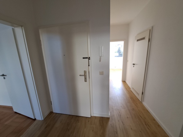 renovierte 2-Zimmer-Wohnung im 1.OG