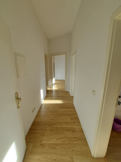 renovierte 2-Zimmer-Wohnung im 1.OG