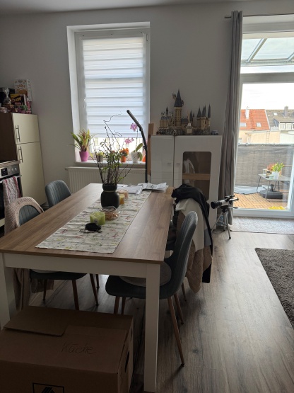 Moderne 4-Zimmer-Dachgeschosswohnung mit Balkon