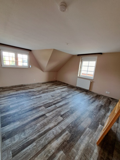 3-Zimmer-Einfamilienhaus mit Garten und Garage