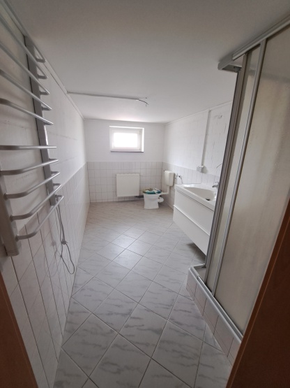 3-Zimmer-Einfamilienhaus mit Garten und Garage