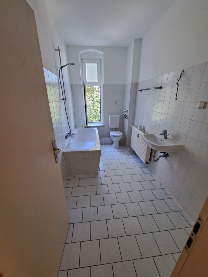 helle 2-Zimmer-Wohnung im 2.OG