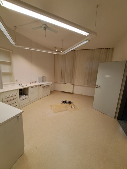 5-Zimmer-Praxis im EG