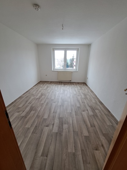 Schöne 2-Zimmer-Wohnung mit Balkon im 1.OG