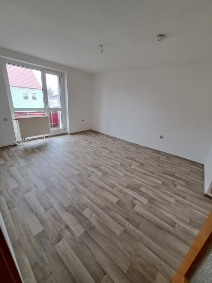 Schöne 2-Zimmer-Wohnung mit Balkon im 1.OG
