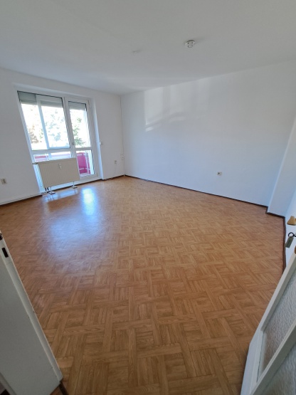Schöne 2-Zimmer-Wohnung mit Balkon im EG