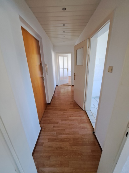 Schöne 2-Zimmer-Wohnung mit Balkon im EG