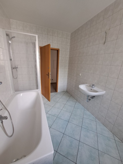 2-Zimmer-Wohnung im EG mit Balkon