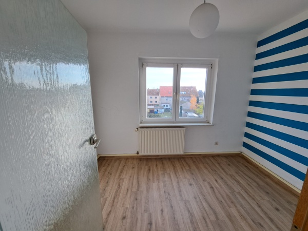 kleine 2-Zimmer-Wohnung im DG