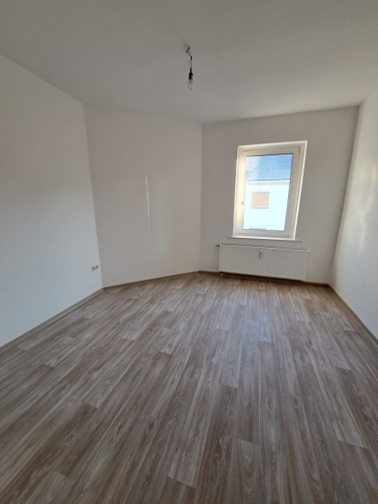 kleine 3-Zimmer-Wohnung im 1.OG