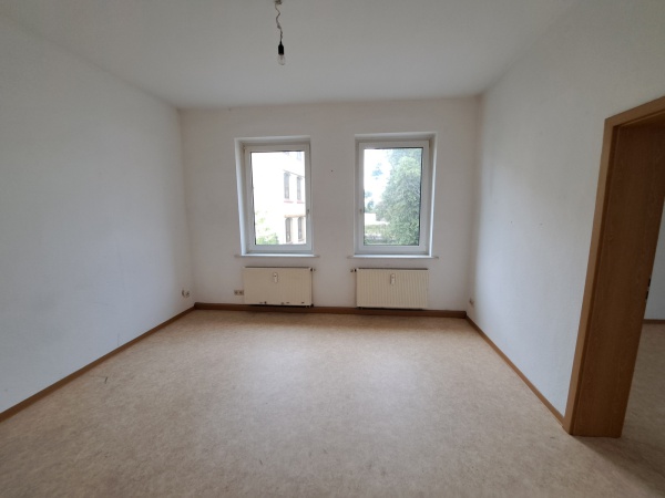 kleine 3-Zimmer-Wohnung im 1.OG