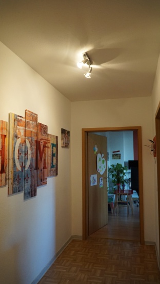 große 2-Zimmer-Wohnung im 2.OG