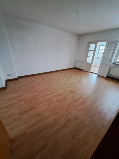 große 2-Zimmer-Wohnung im 2.OG