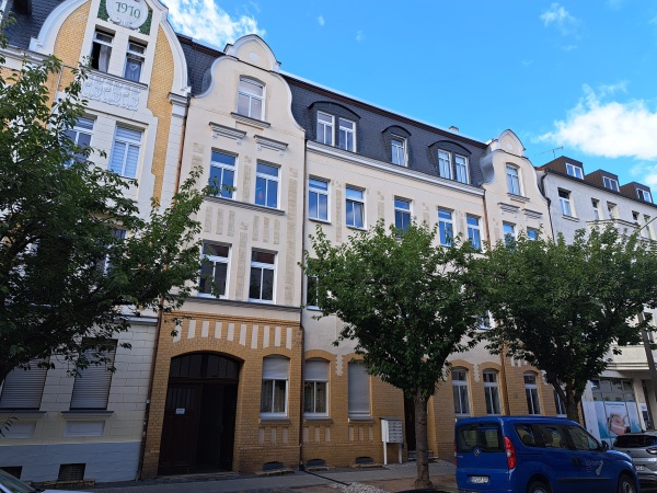 helle 3-Zimmer-Wonung mit EBK