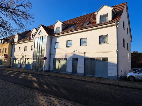 2-Zimmer-Wohnung im EG mit 2 Bädern