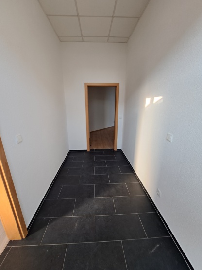 2-Zimmer-Wohnung im EG mit 2 Bädern