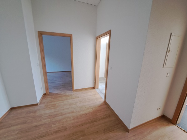 2-Zimmer-Wohnung im EG mit 2 Bädern