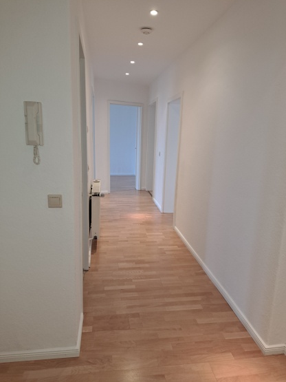 Großzügige 3-Zimmer-Wohnung im DG