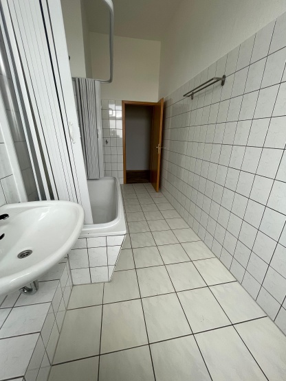 Große 2-Zimmer-Wohnung mit Wintergarten