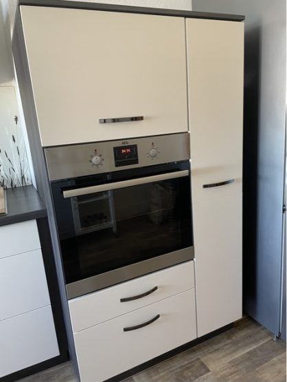 große 2-Zimmer-Wohnung mit Wintergarten