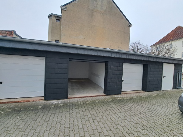 Garage in zentrumsnaher Lage