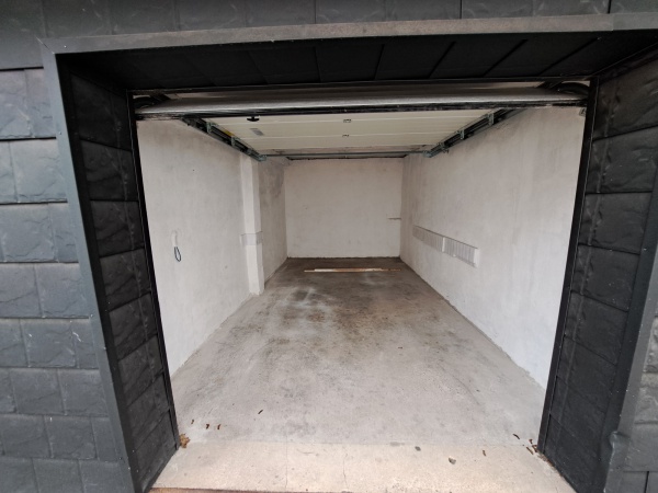 Garage in zentrumsnaher Lage