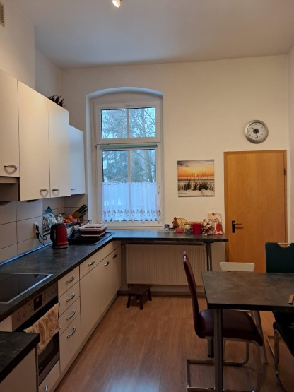 3-Zimmer-Wohnung im EG mit EBK