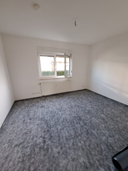 2-Zimmer-Wohnung im EG mit Garage
