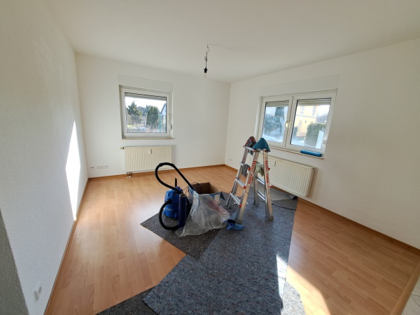 2-Zimmer-Wohnung im EG mit Garage