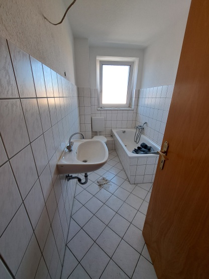 3-Zimmer-Wohnung mit Balkon im 2.OG