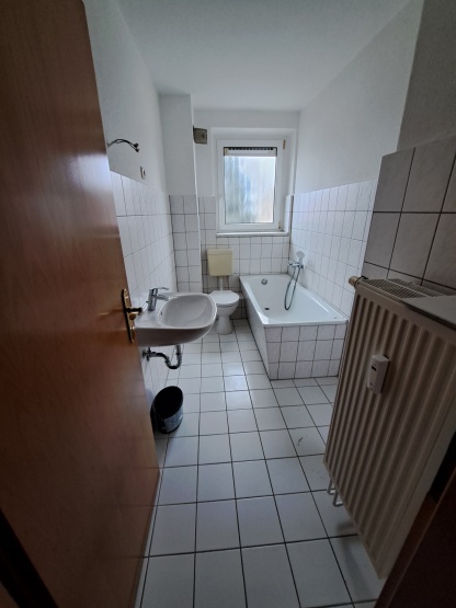 2-Zimmer-Wohnung im 2.OG mit Balkon