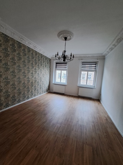 Großzügige 3-Zimmer-Wohnung im 1.OG