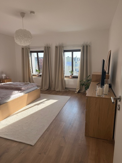 4-Zimmer-Wohnung mit Balkon im DG