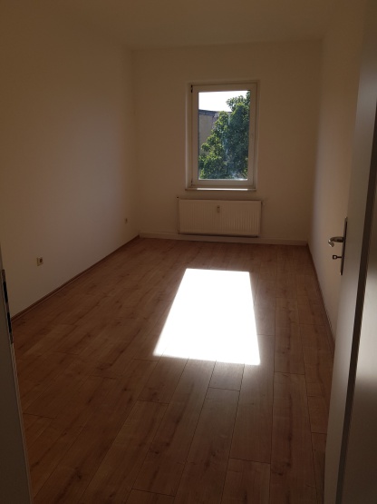 Helle 2- Zimmer Wohnung im DG