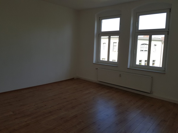 Helle 2- Zimmer Wohnung im DG