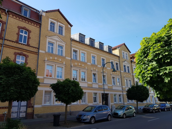 Charmante 2-Zimmer-Wohnung mit Wintergarten