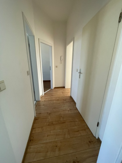 Helle 4-Zimmer Wohnung mit zwei Bädern