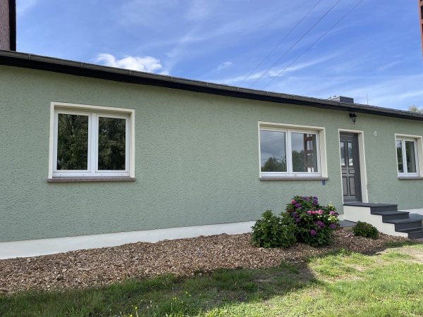 Charmantes 4-Zimmer-Häuschen mit Garten